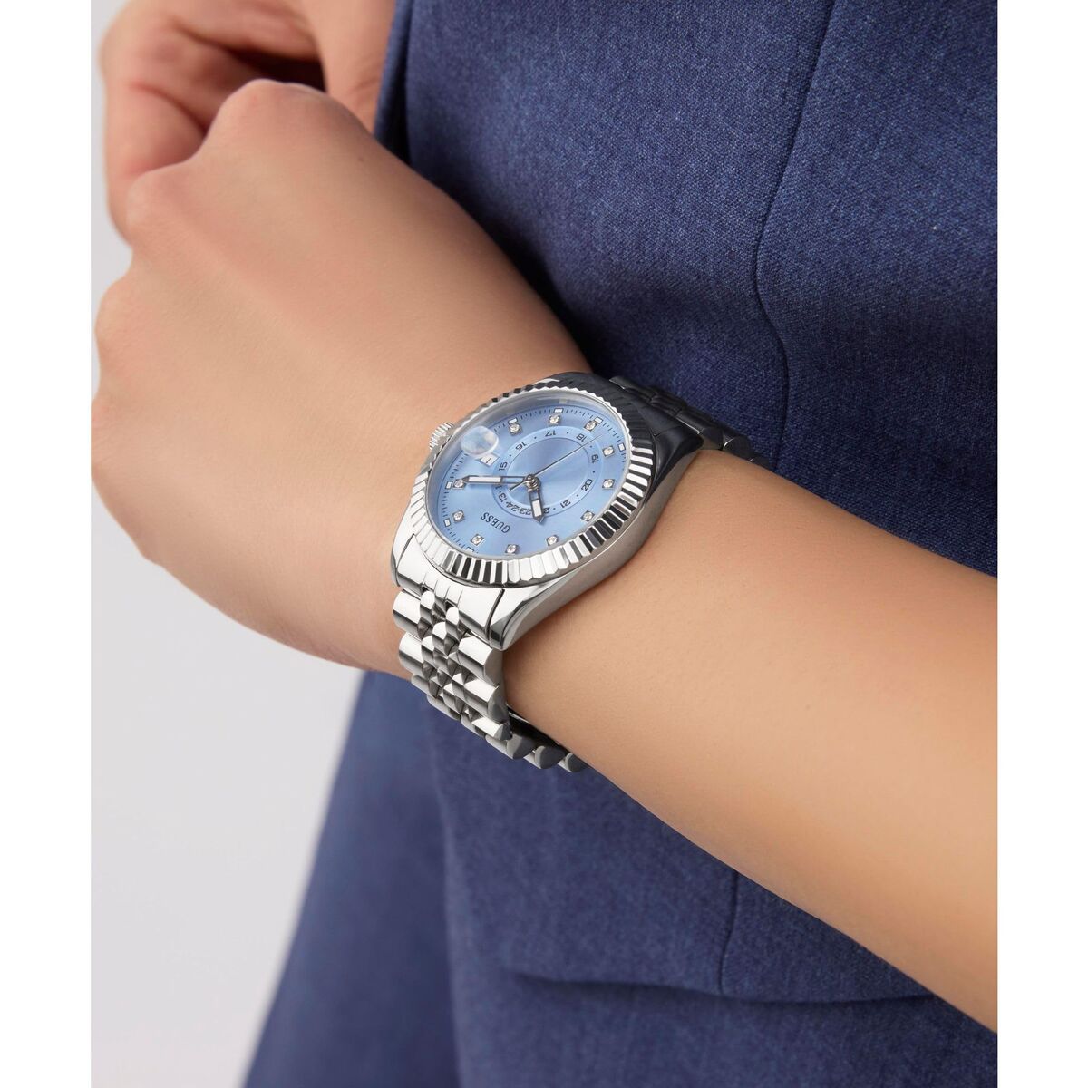 V2HEC65F63A8C50A647D8FBB440859613CFR7471070P8